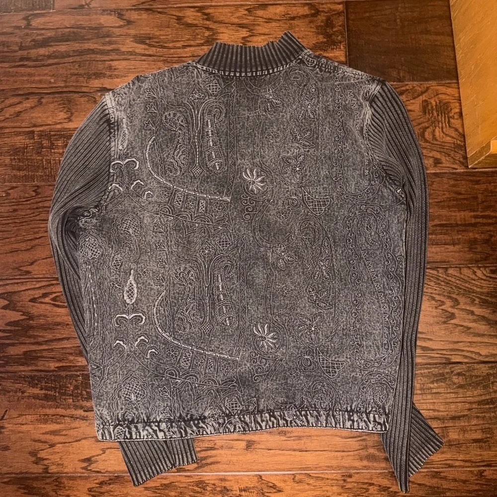 Women's Chicos Olive Quilted Bomber Jacket​​​ - Picture 5 of 5